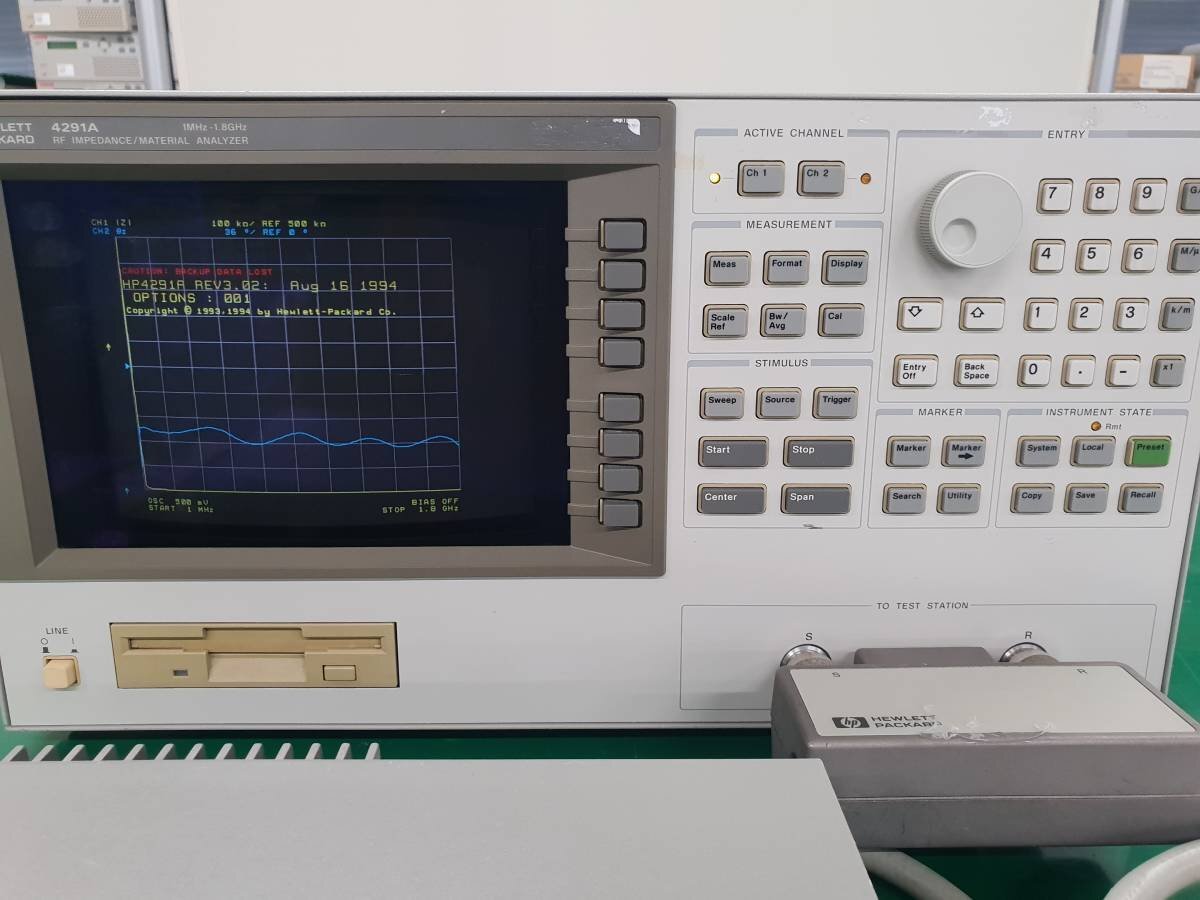 Agilent 4291A RF Impedance/Material Analyzer with Test Station [p1128356557]