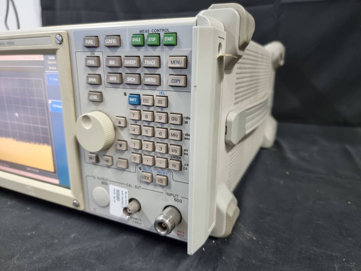 Advantest R3477 Signal Analyzer 9kHz-13GHz (for parts or not working) [r1128458297]