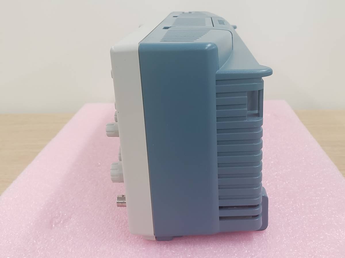 Tektronix TDS2014C Digital Storage Oscilloscope TPP0201 Probe 4pcs 100MHz 2GS/s [e1128595517]