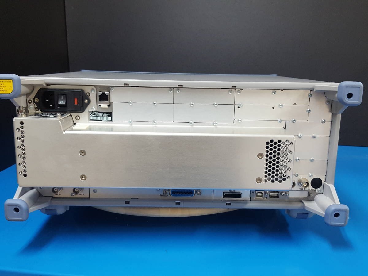 Rohde & Schwarz CMW270 Wireless Connectivity Tester [u1128635928]