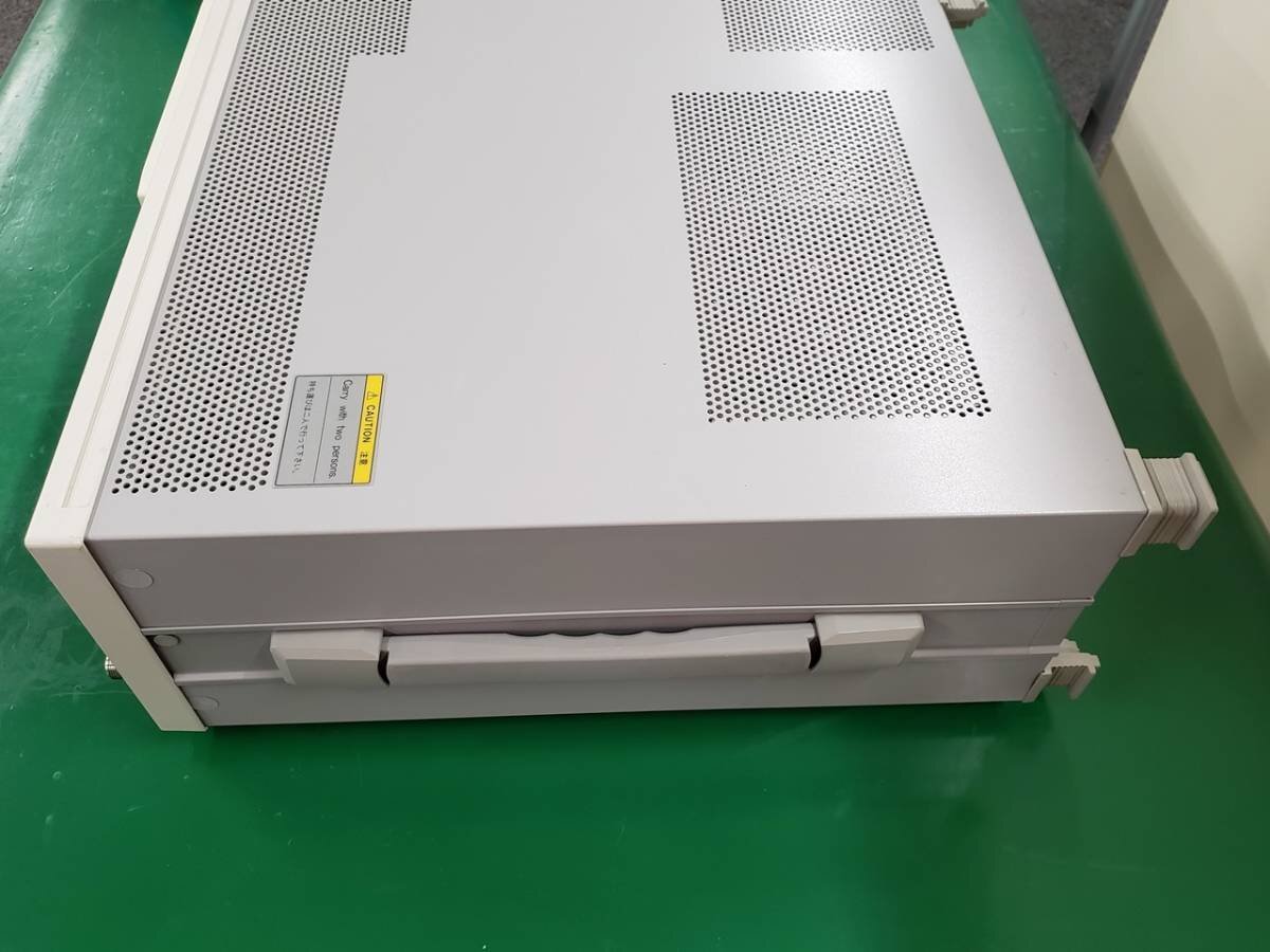 Yokogawa VG3000E Synthesized Vector Signal Generator [j1129052441]