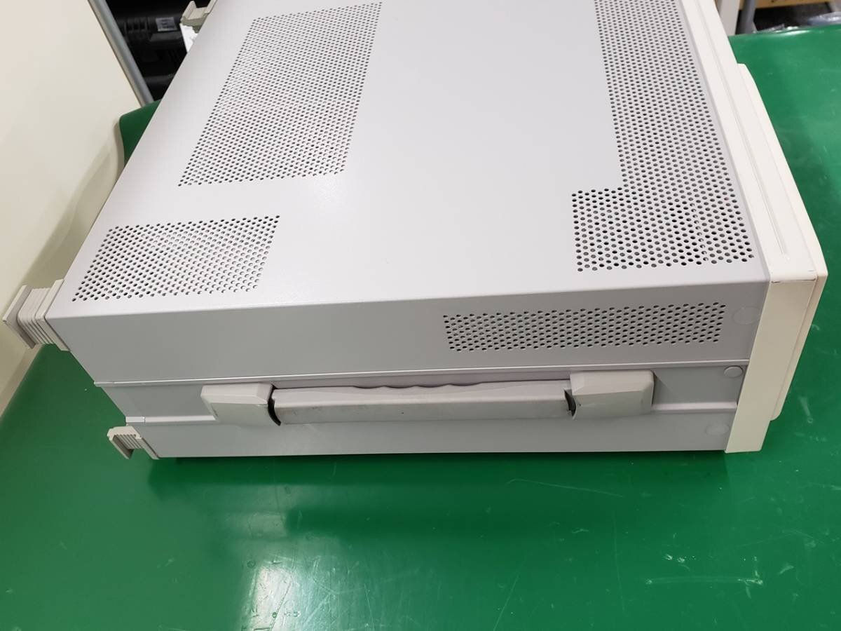 YOKOGAWA VG3000E Synthesized Vector Signal Generator [j1129052441]