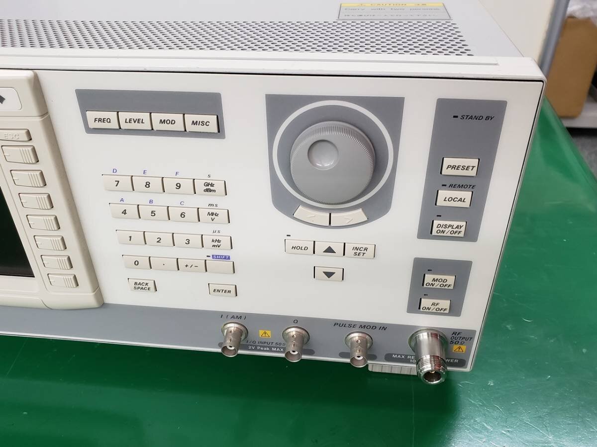 YOKOGAWA VG3000E Synthesized Vector Signal Generator [j1129052441]