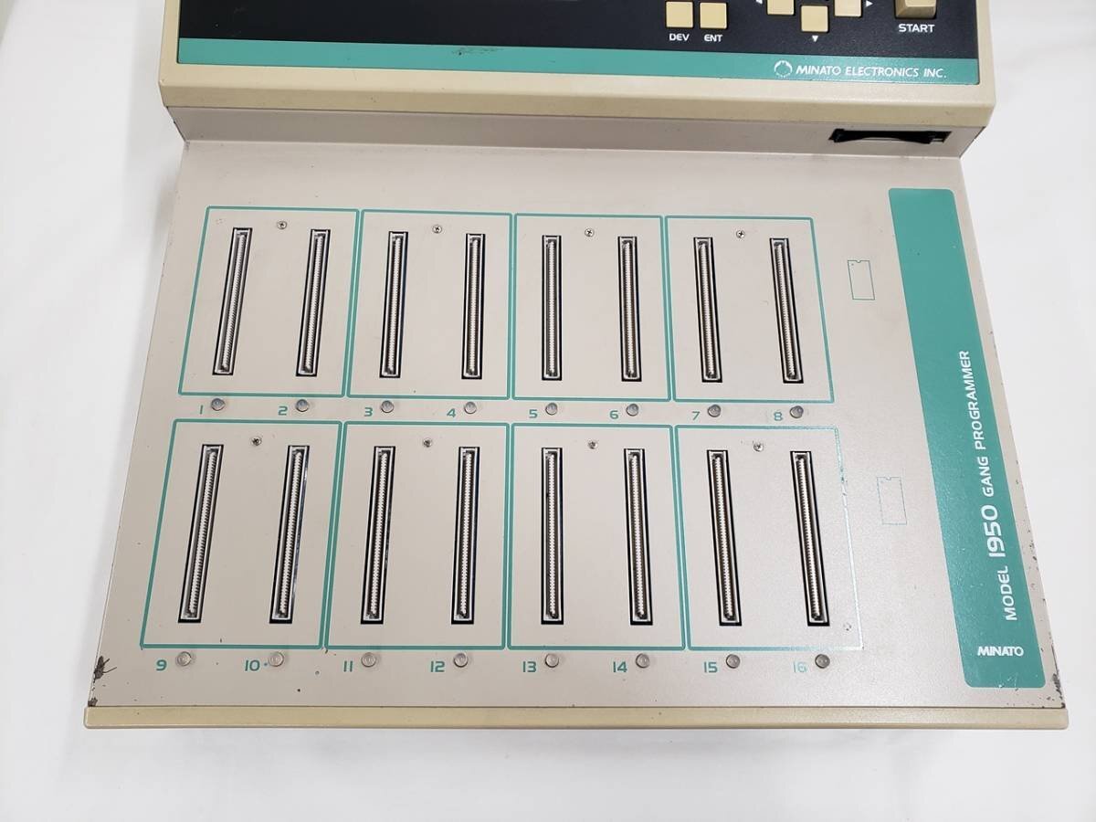 Minato Electronics MODEL1950 Gang Programmer [s1129057900]