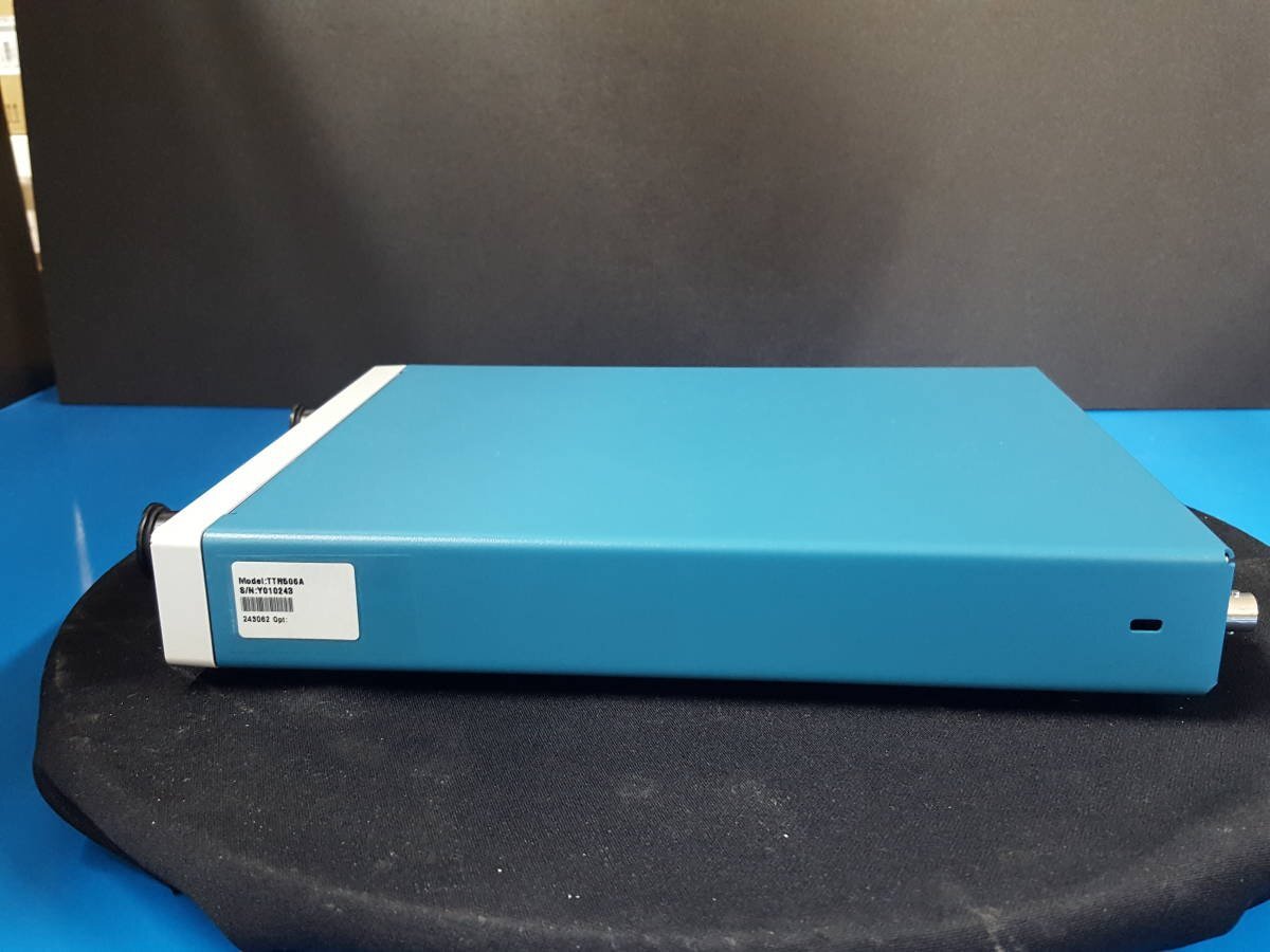 Tektronix TTR506A USB Vector Network Analyzer 100kHz-6GHz [r1129219606]
