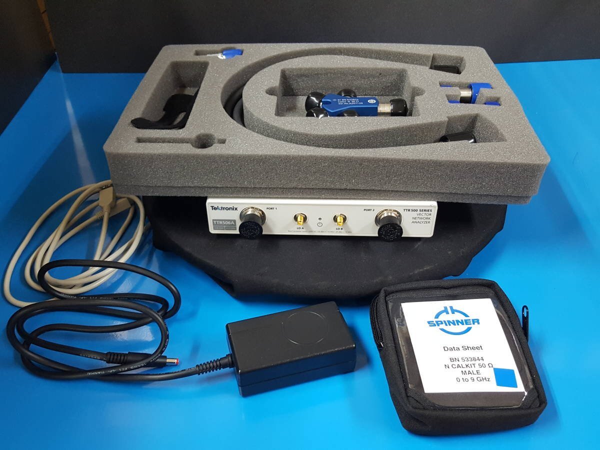 Tektronix TTR506A USB Vector Network Analyzer 100kHz-6GHz [r1129219606]