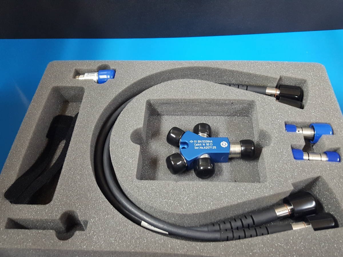 Tektronix TTR506A USB Vector Network Analyzer 100kHz-6GHz [r1129219606]
