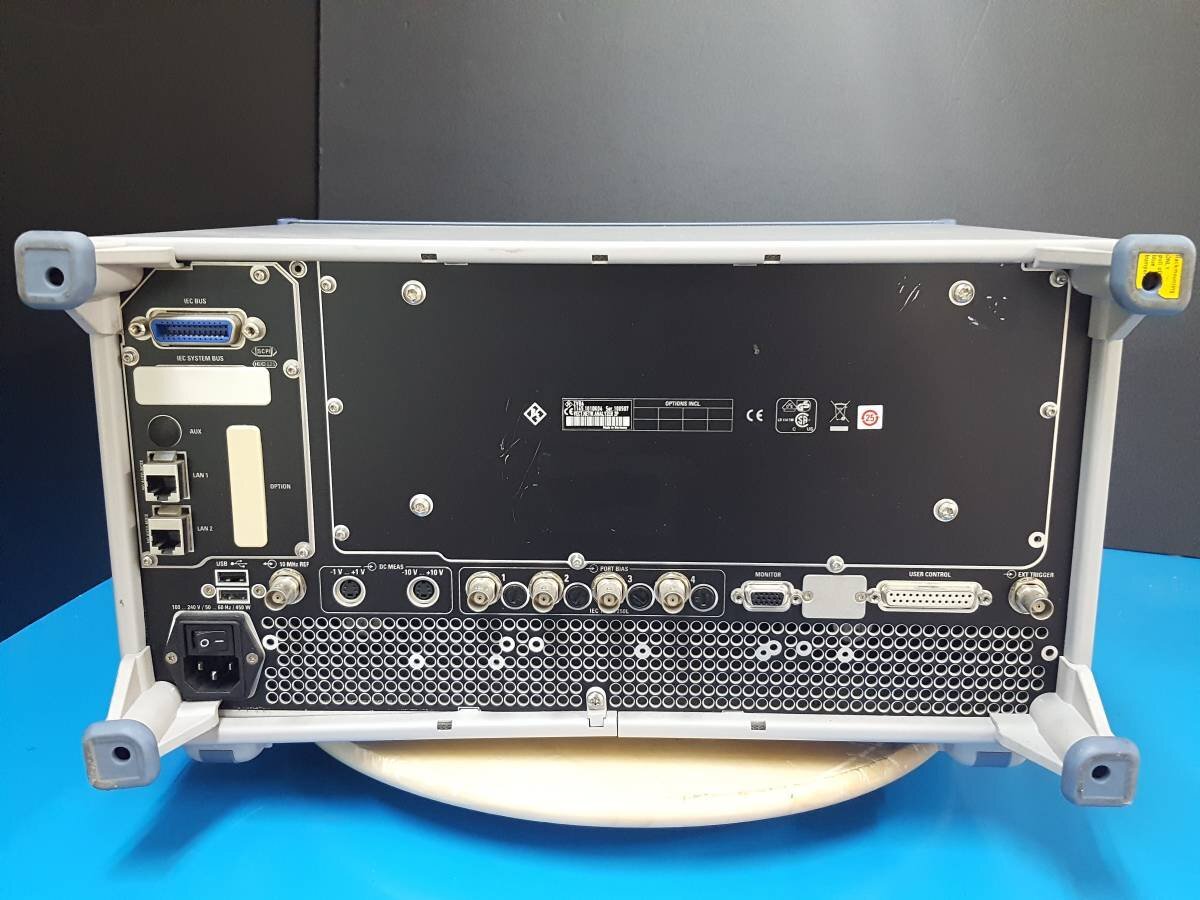 Rohde & Schwarz ZVB4 Vector Network Analyzer 300kHz-4GHz 2-Port [f1129388283]