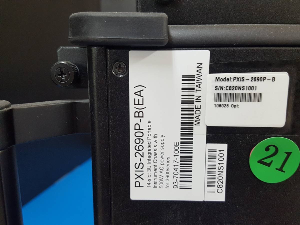 ADLINK PXIS-2690P-B 14-Slot 3U Integrated Portable PXI Chassis [1129537455]
