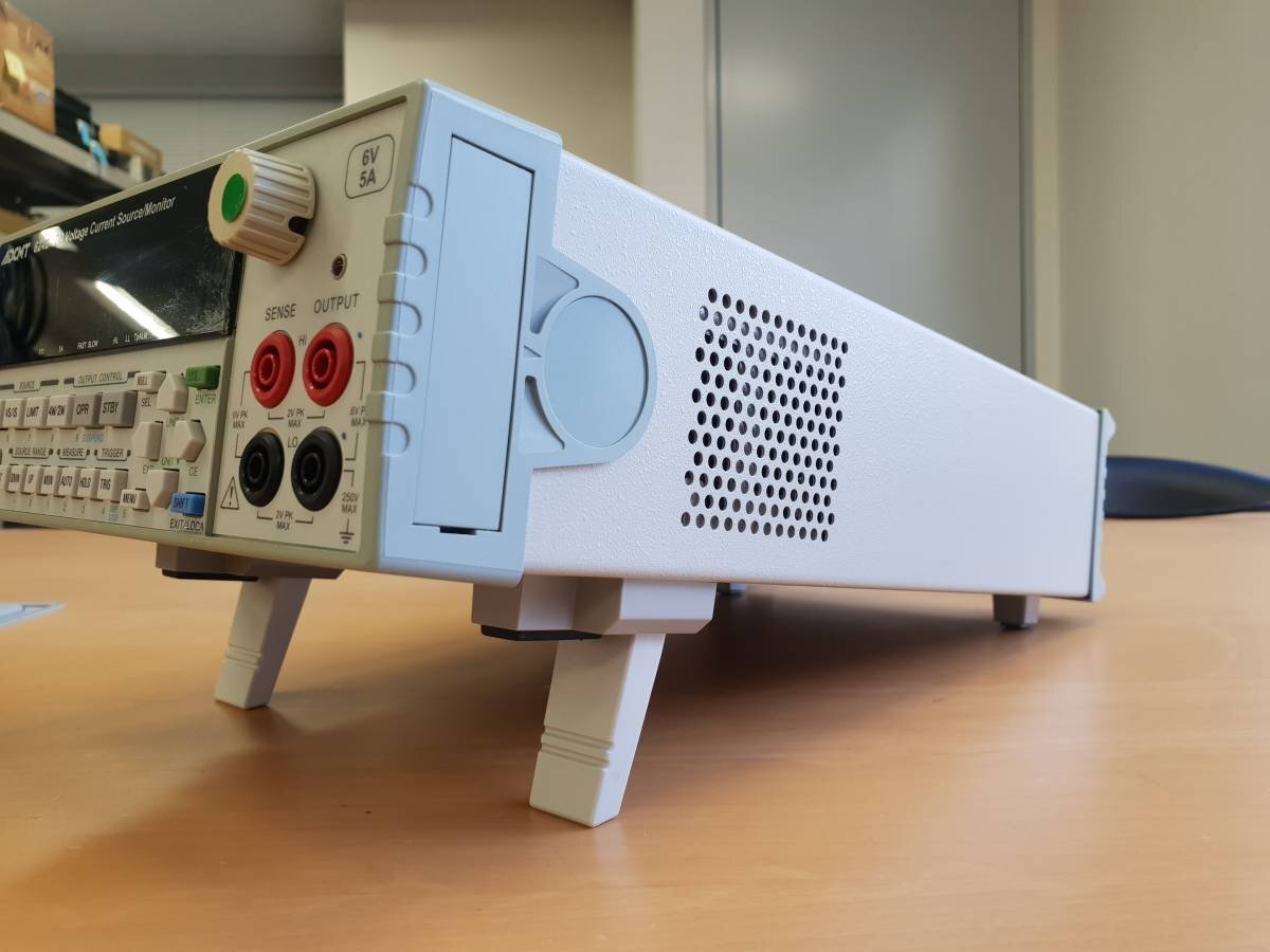 ADCMT 6242 DC Voltage Current Source Monitor [v1130088978]