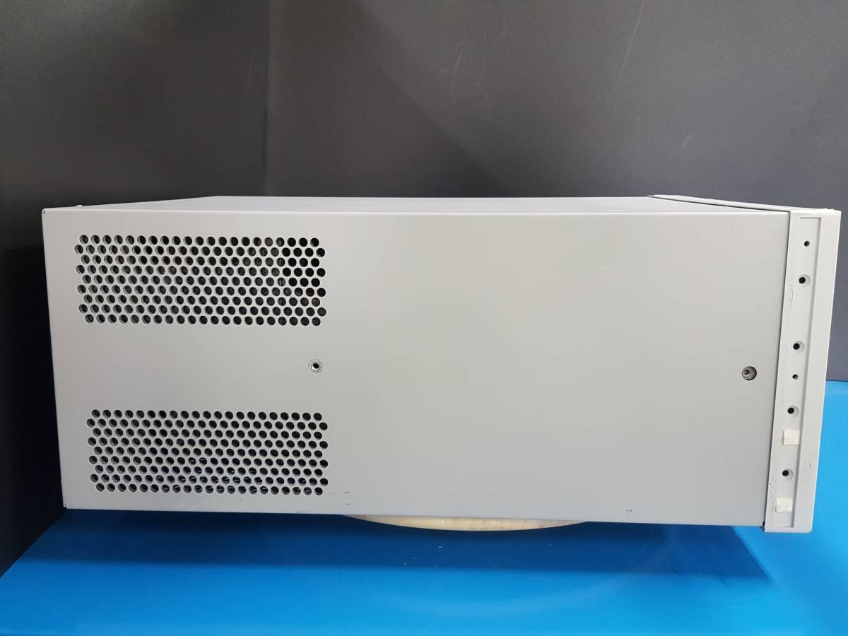 Agilent 8166A Lightwave Multichannel System 17-Slot Mainframe [r1130509264]