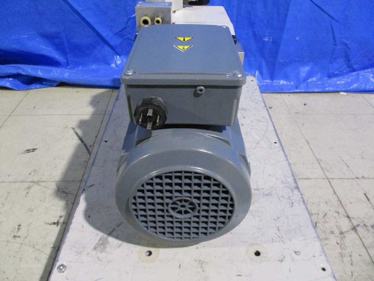 LEYBOLD TI16B TRIVAC Vacuum Pump / NIDEC 1-4P LS90LPR [f1130903704]