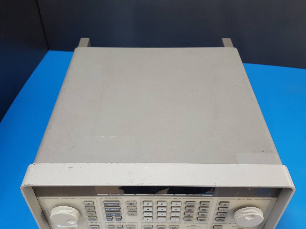 HP 8648C Synthesized RF Signal Generator 9kHz-3.2GHz [x1130900027]