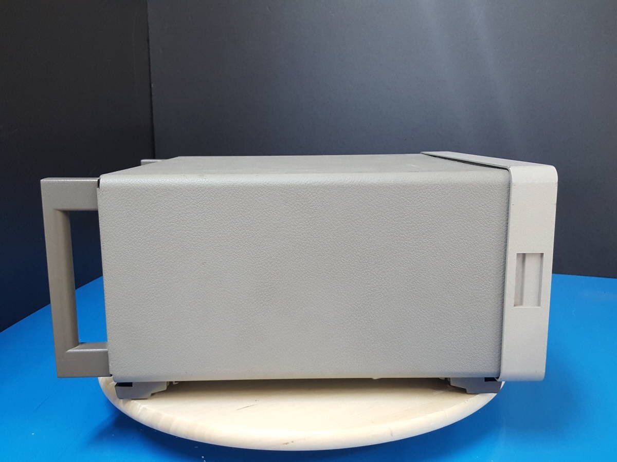 HP 8648C Synthesized RF Signal Generator 9kHz-3.2GHz [x1130900027]