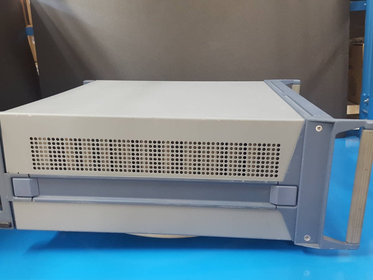 Rohde & Schwarz SMIQ03E Vector Signal Generator 300kHz-3.3GHz [w1131163696]