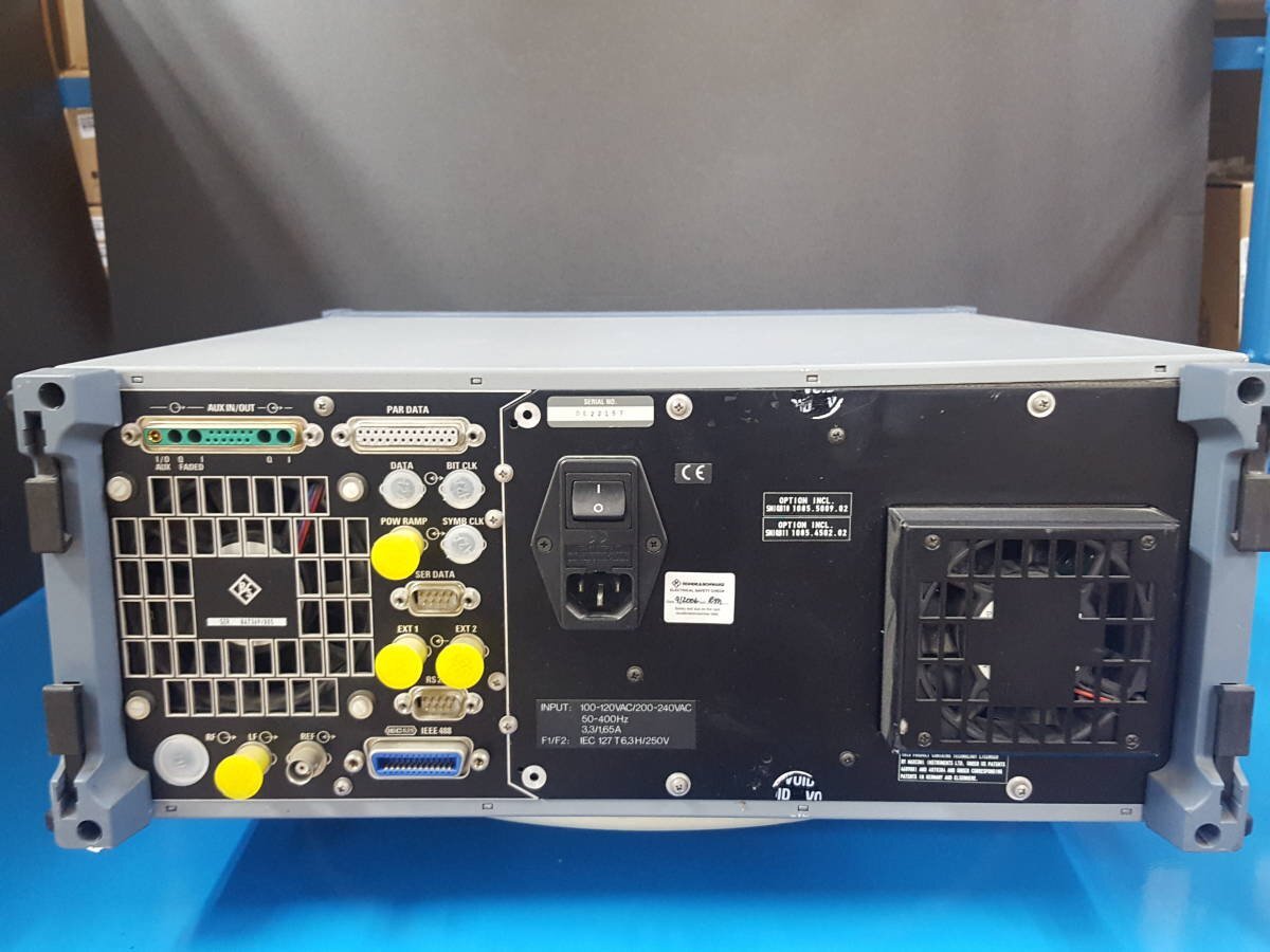 Rohde & Schwarz SMIQ03E Vector Signal Generator 300kHz-3.3GHz [w1131163696]
