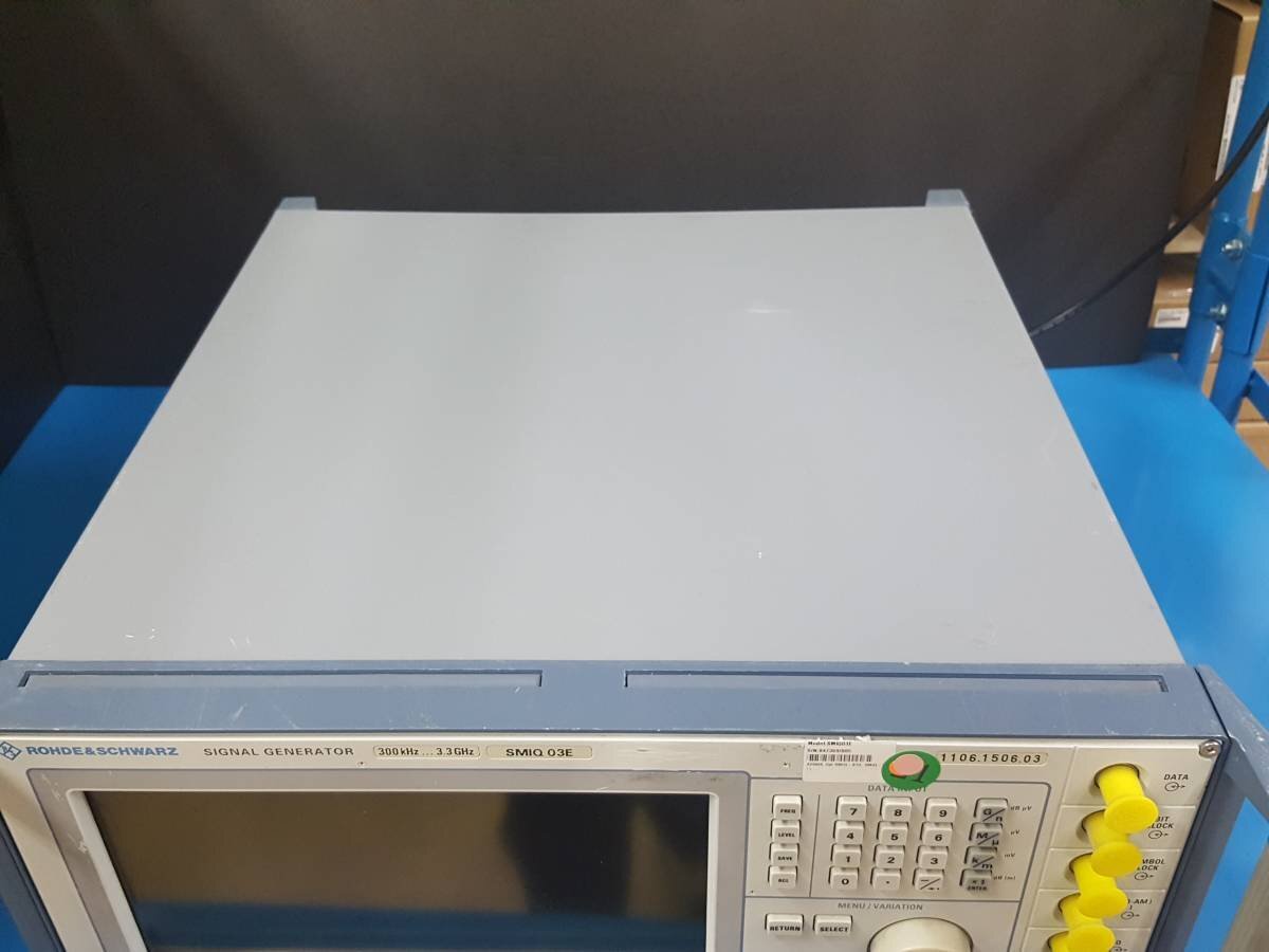 Rohde & Schwarz SMIQ03E Vector Signal Generator 300kHz-3.3GHz [w1131163696]