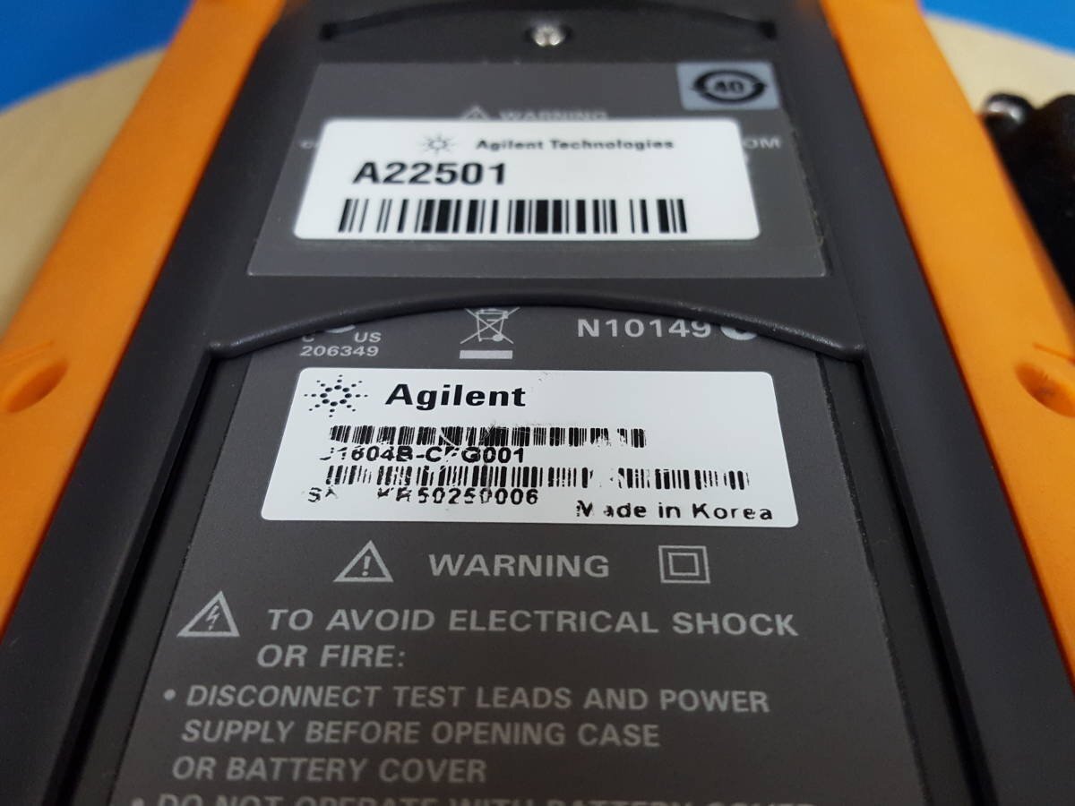 Agilent U1604B Handheld Digital Oscilloscope 40MHz 200MS/s 2ch [x1131152770]