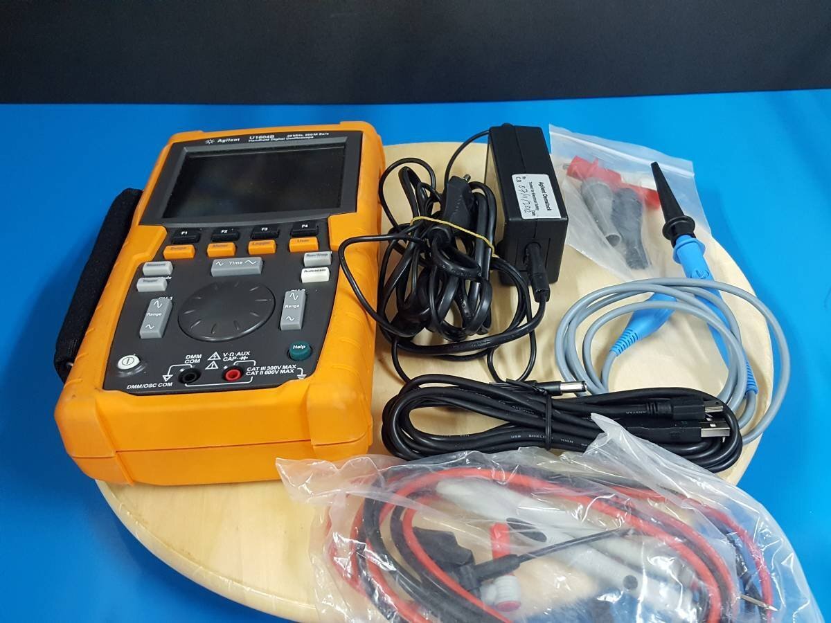 Agilent U1604B Handheld Digital Oscilloscope 40MHz 200MS/s 2ch [x1131152770]