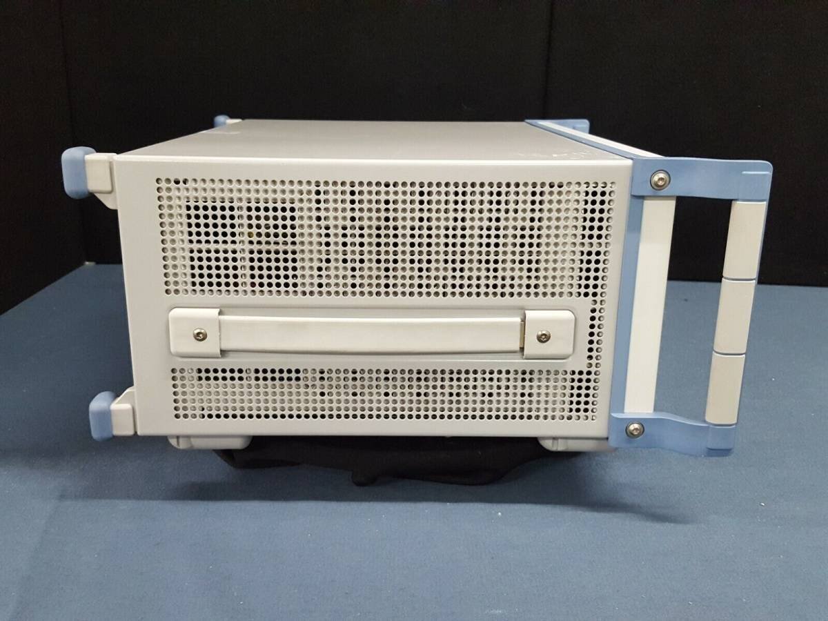 Rohde & Schwarz AMU200A Baseband Signal Generator [g1131169855]