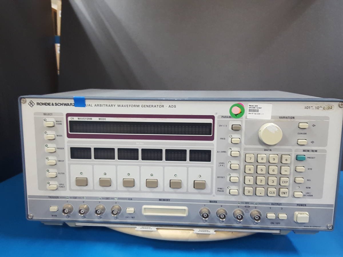 Rohde & Schwarz ADS Dual Arbitrary Waveform Generator [j1131250232]