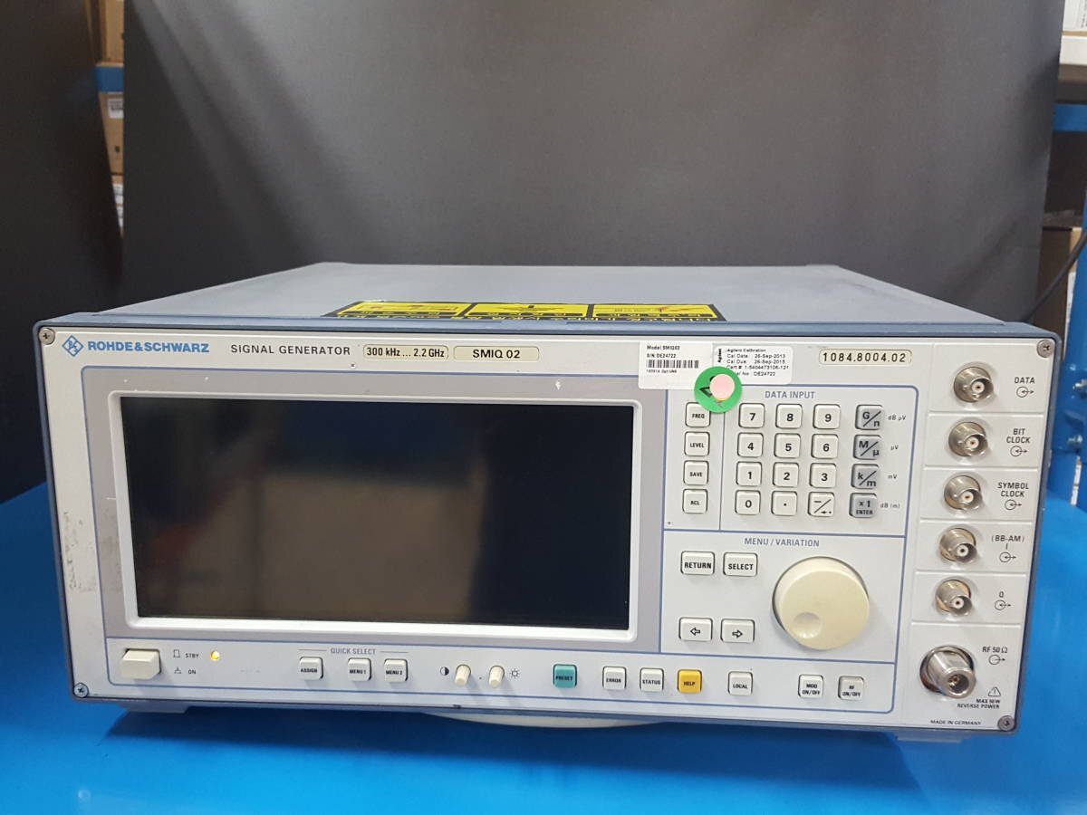 R&S SMIQ02 Signal Generator 300kHz - 2.2GHz [x1131254465]