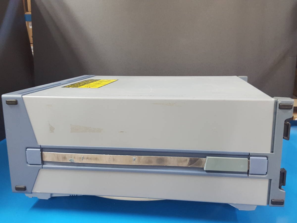 R&S SMIQ02 Signal Generator 300kHz - 2.2GHz [x1131254465]