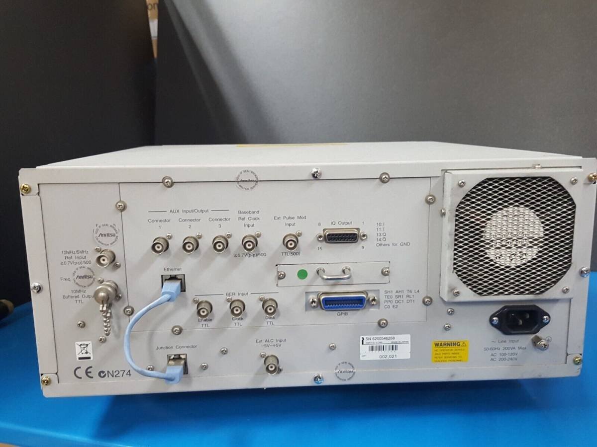 Anritsu MG3700A Vector Signal Generator 250kHz-3GHz Opt. 21 (as-is) [w1131393975]