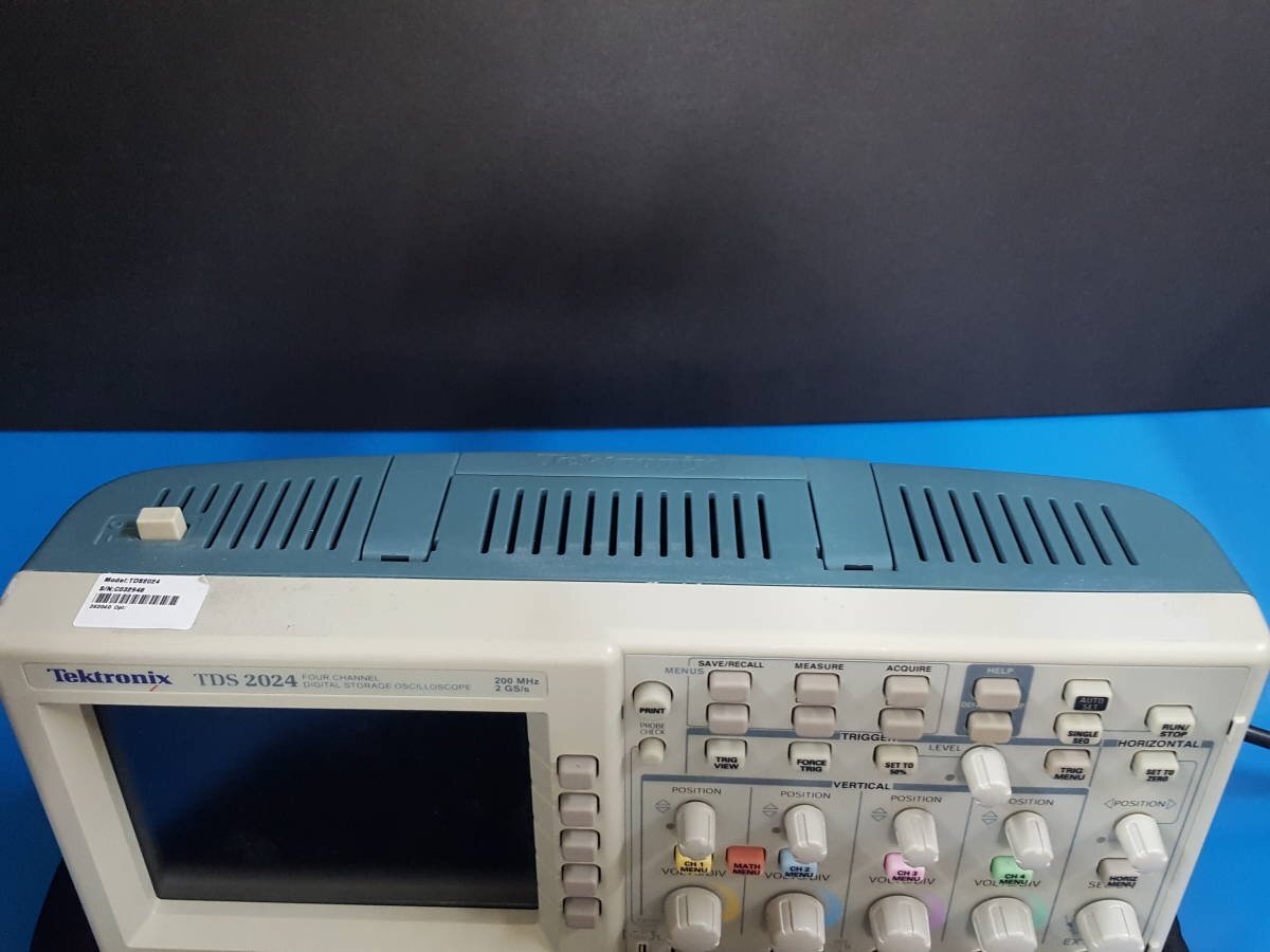 Tektronix TDS2024 Digital Oscilloscope 200MHz 4ch 2GS/s [n1131385992]