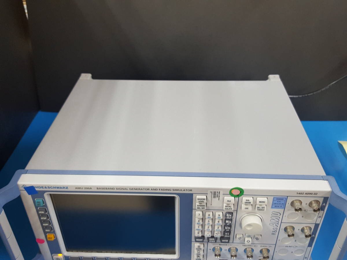 NBC R&S AMU200A Baseband Signal Generator Opt B13 B14 B17 K62 K71 [m1131389732]