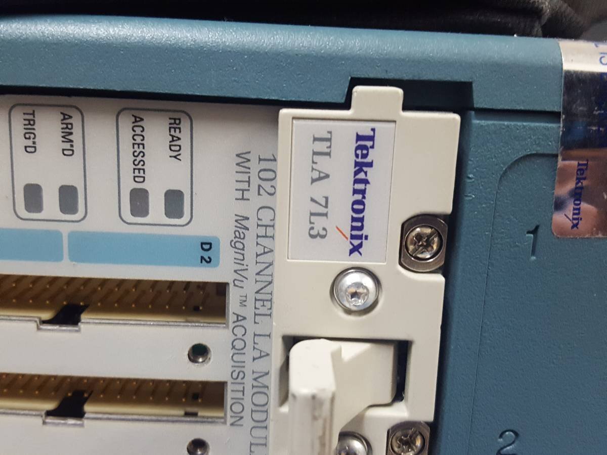 Tektronix TLA704 Logic Analyzer 102 Channel with TLA 7L3 Module (for parts or not working) [s1131767284]
