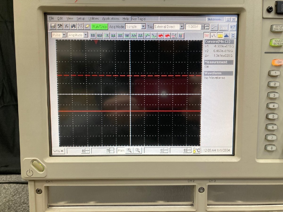Tektronix DSA8200 Digital Serial Analyzer [1132353297]