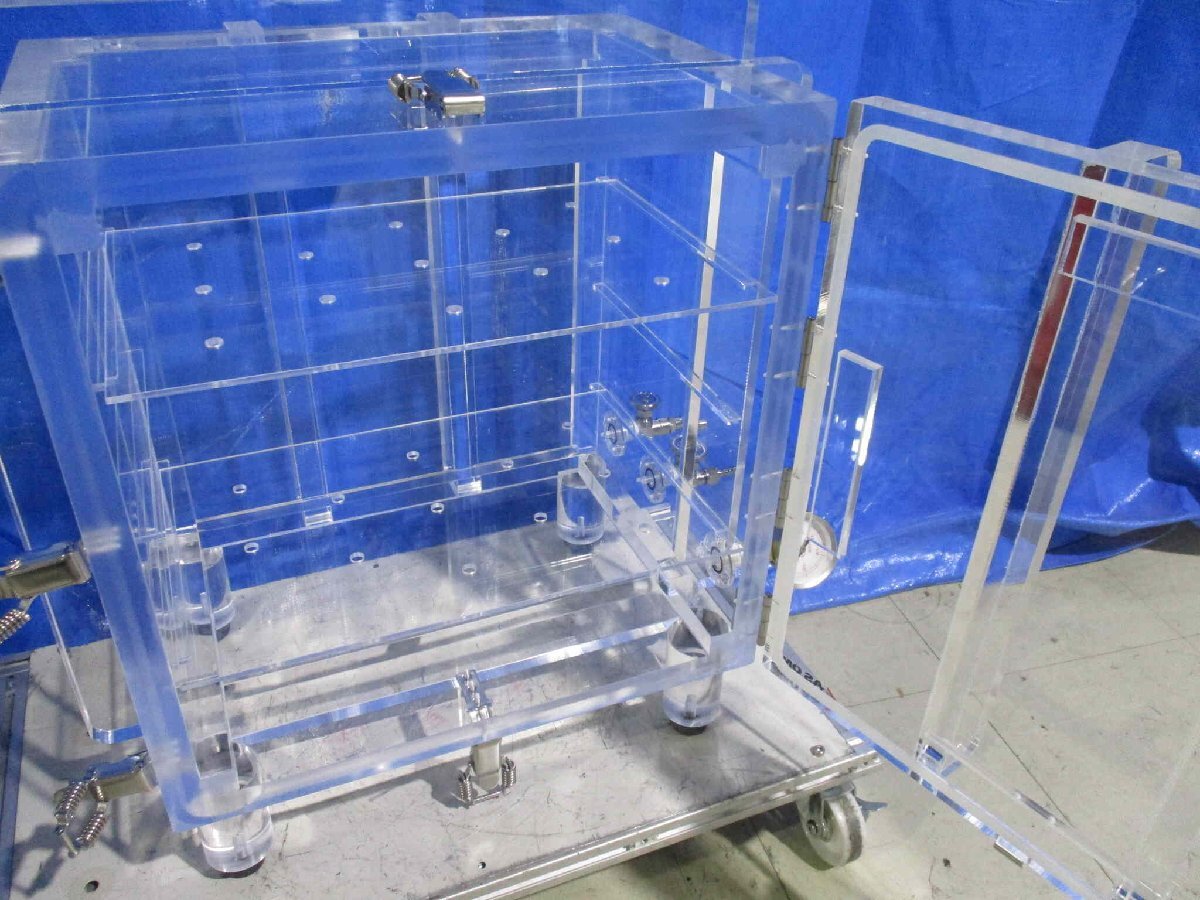 As One VW Type Vacuum Desiccator [v1137611809]