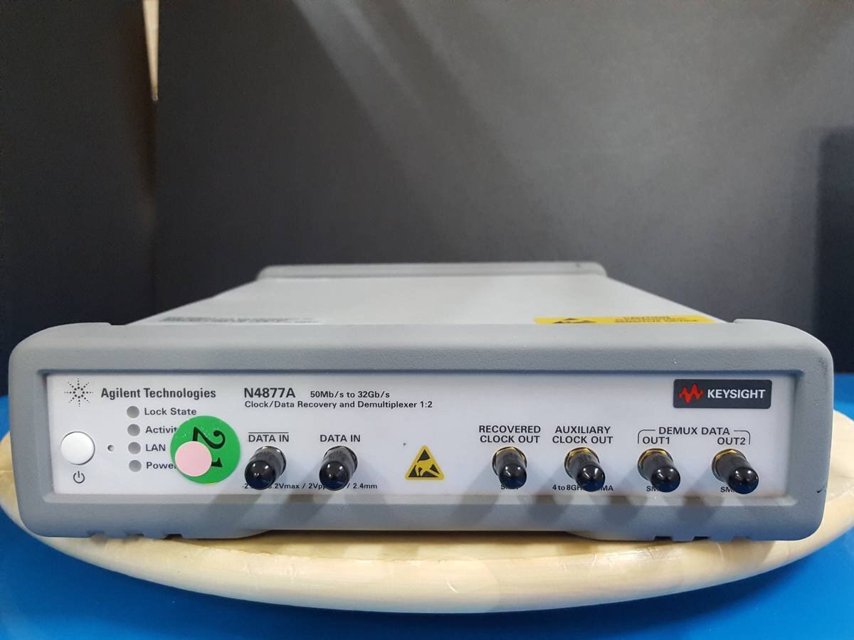 Agilent N4877A Electrical Clock Data Recovery and Demultiplexer [c1139890283]