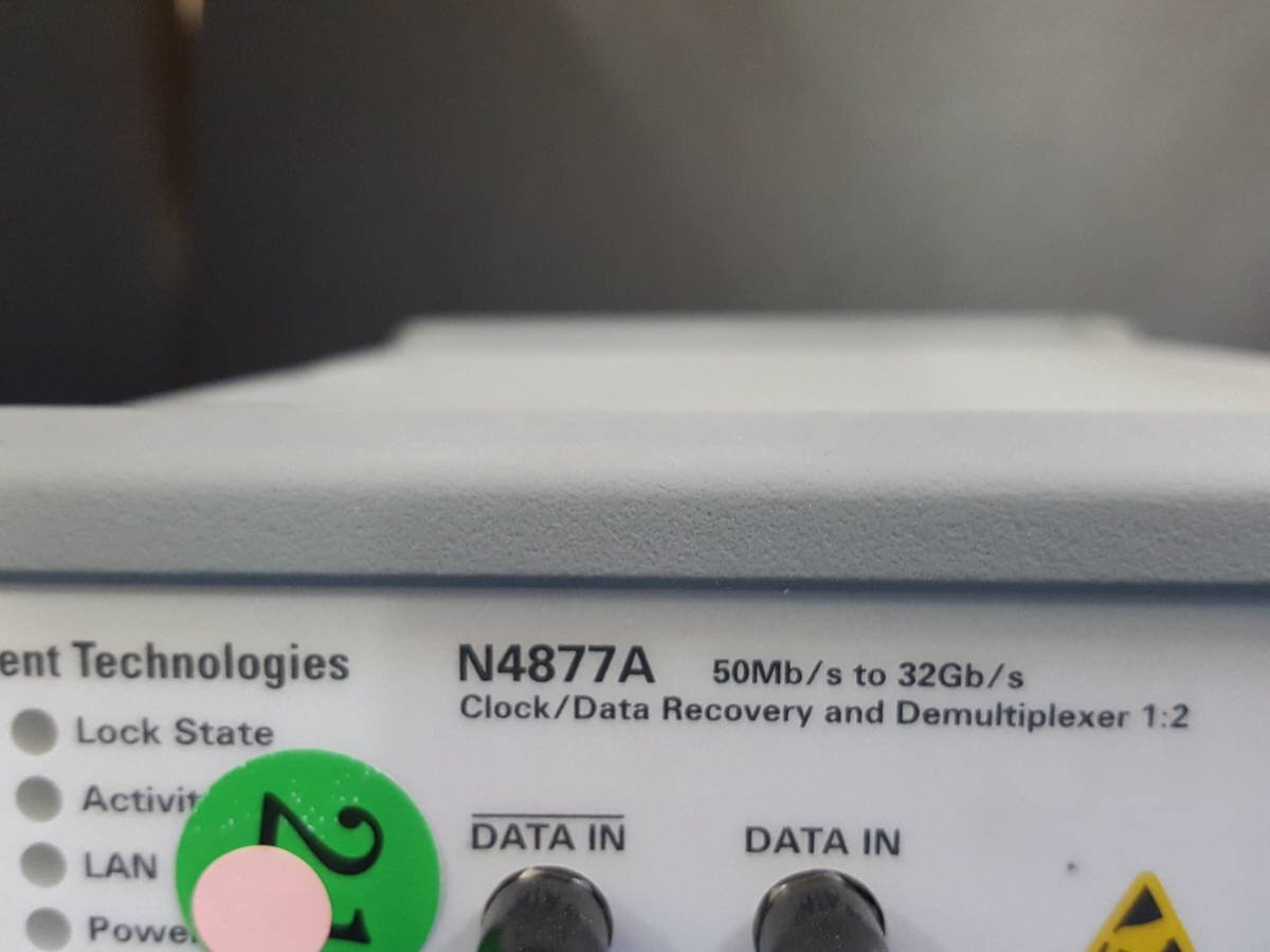 Agilent N4877A Electrical Clock Data Recovery and Demultiplexer [c1139890283]