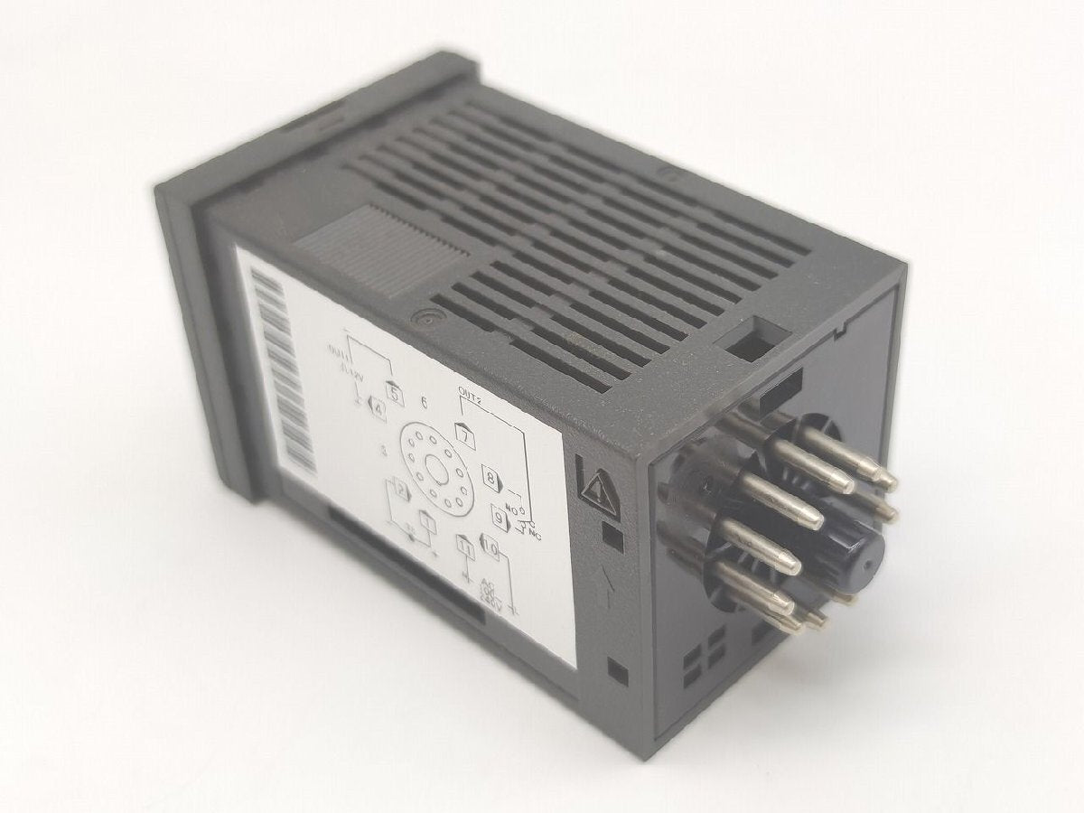 RKC SA100FK02-VM-4*RD-DN Temperature Controller [j1141451088]