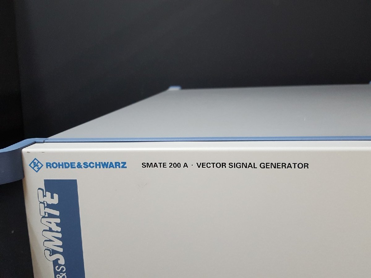 Rohde & Schwarz SMATE200A Vector Signal Generator 100kHz-6GHz [u1142843322]