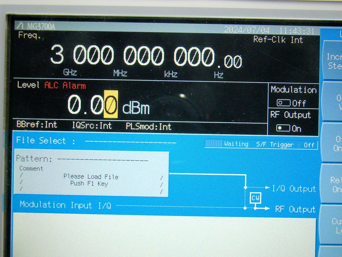 Anritsu MG3700A Vector Signal Generator 3GHz [h1143291103]