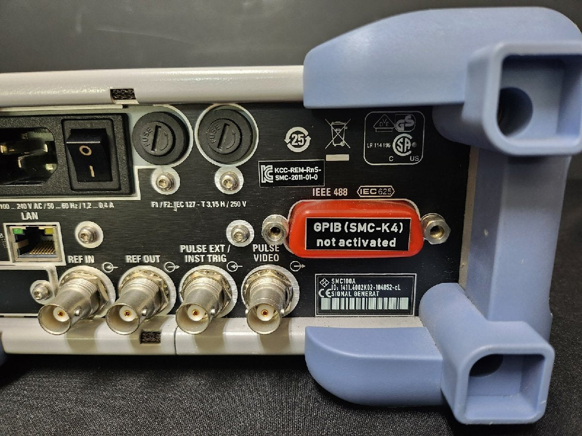 R&S SMC100A Signal Generator 9 kHz to 3.2 GHz [t1145653208]