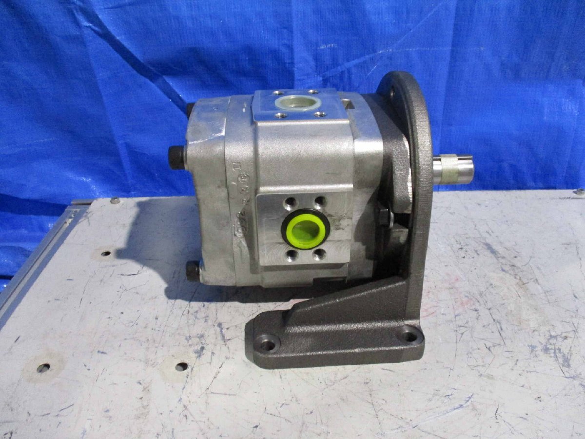 NACHI IPH-4A-32-20 IP Pump [b1146227829]