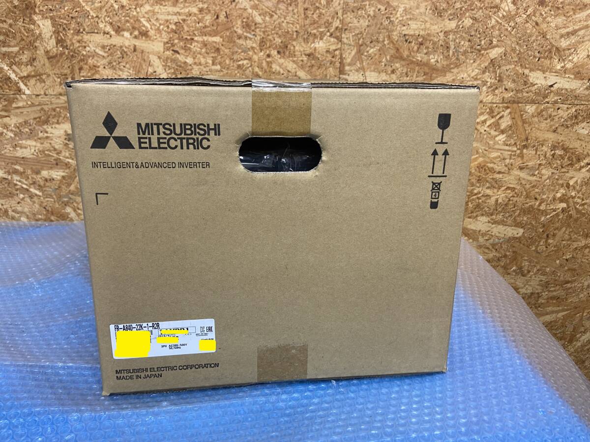 Mitsubishi Electric FR-A840-22K-1-R2R FREQROL-A800 Series [q1147496918]