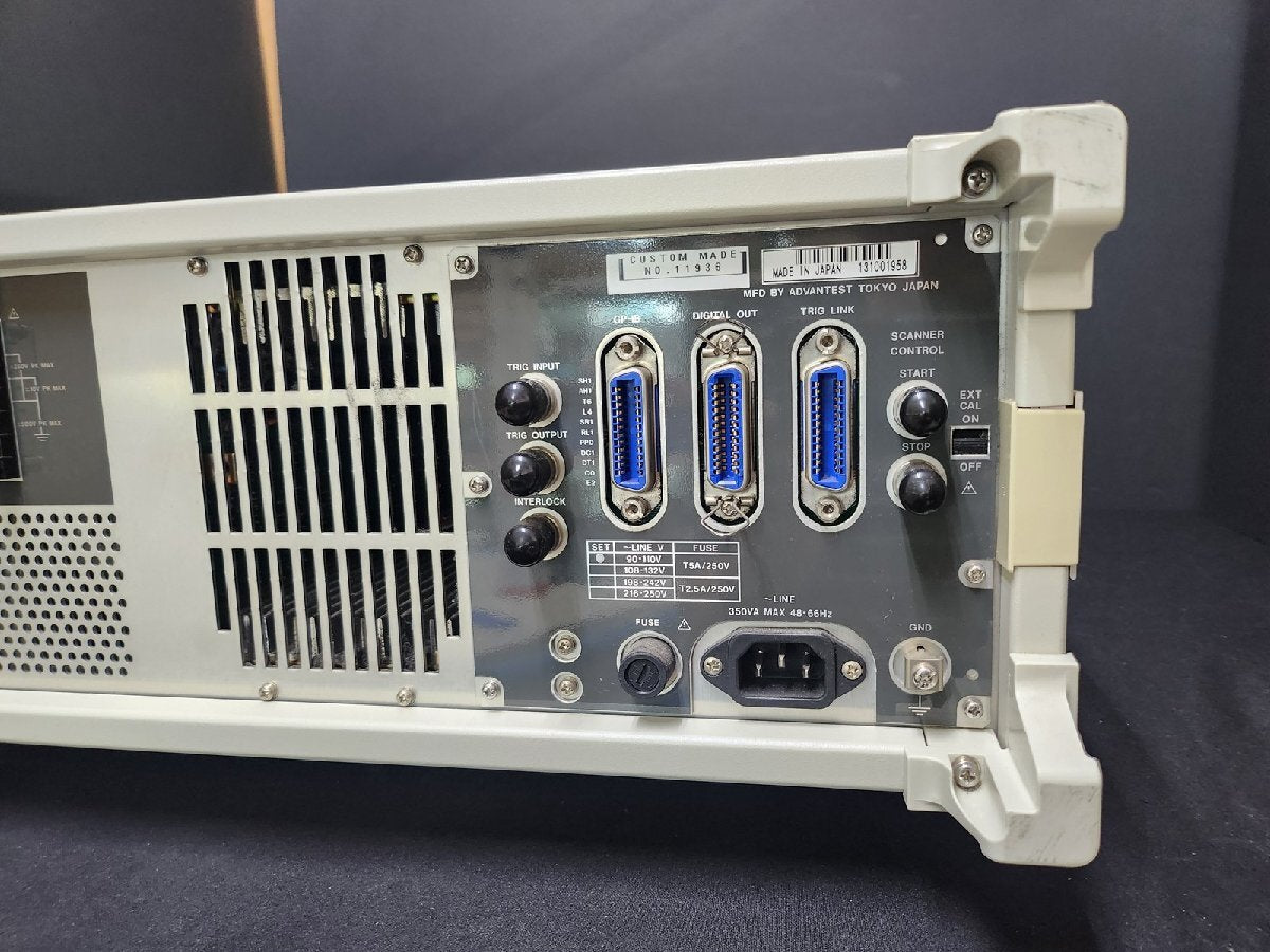 Advantest R6245 2-Channel Voltage Current Source Monitor [v1147956689]