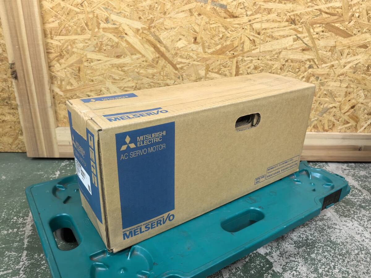 MITSUBISHI HC-RFS103B AC SERVO MOTOR [w1149419719]