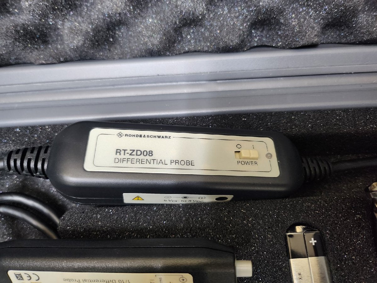 Rohde & Schwarz RT-ZD08 Differential Probe 800MHz [d1152279358]