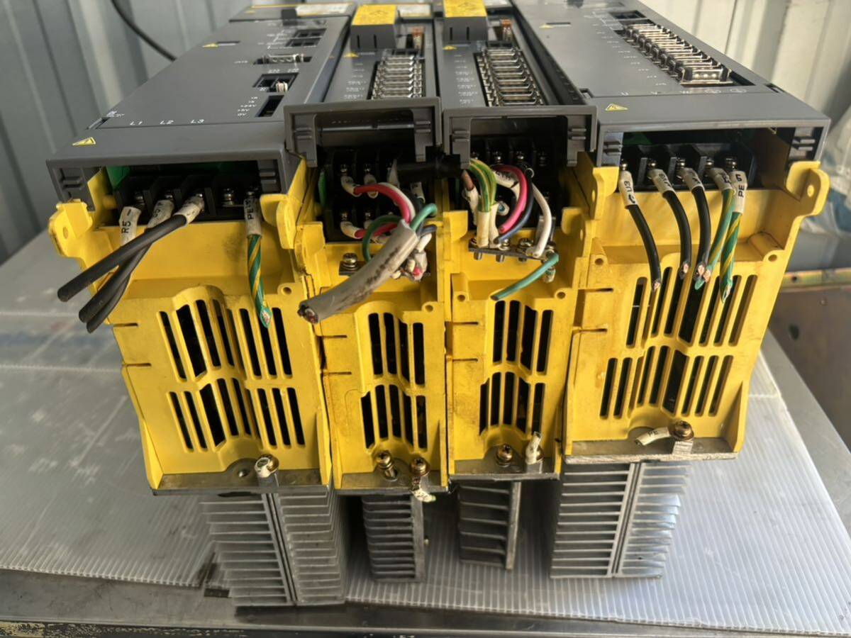 FANUC ff961 Servo Amplifier 4 pcs [x1152367727]