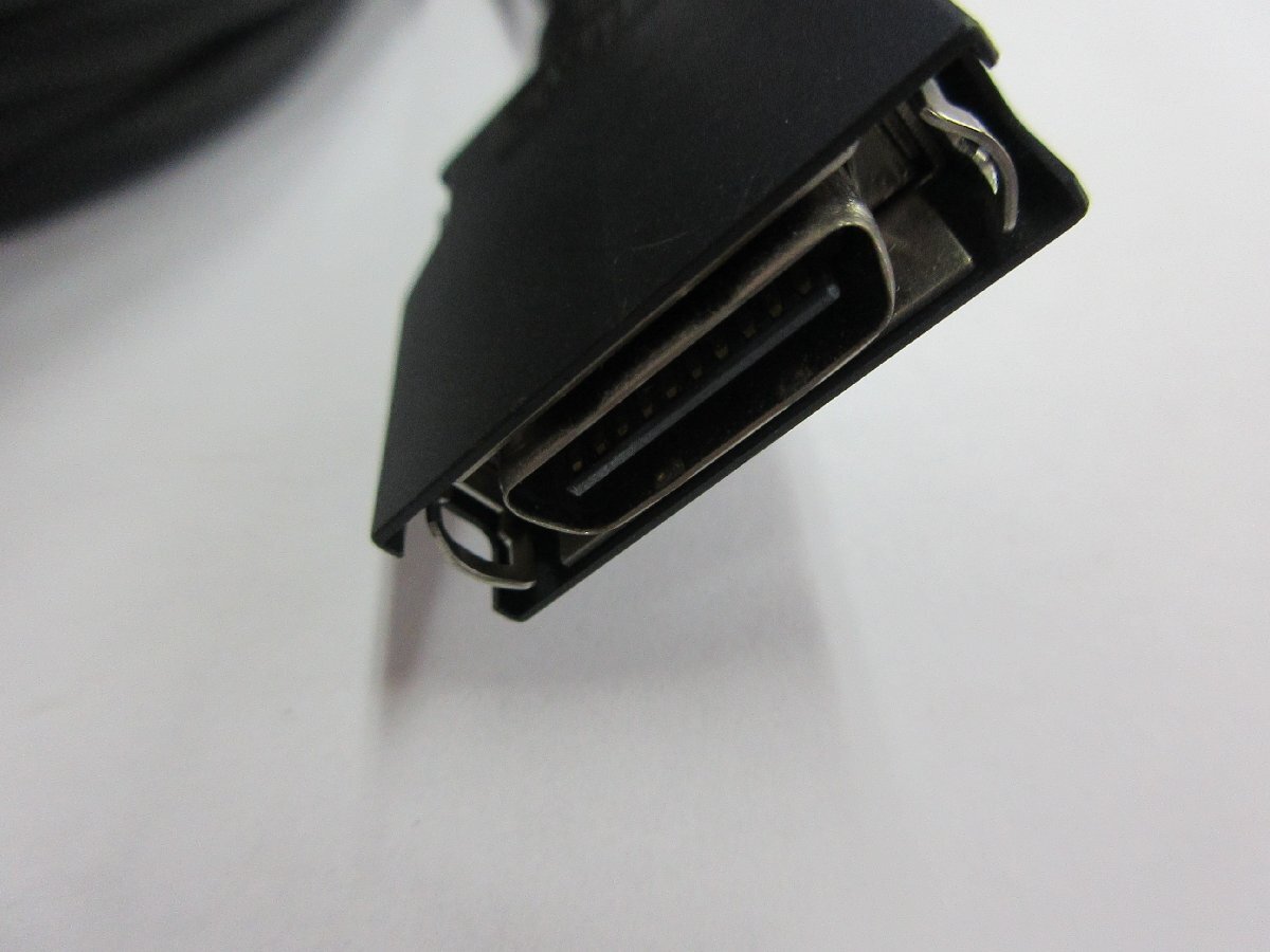 OMRON ZS-LD80 Displacement Sensor [w1153637448]