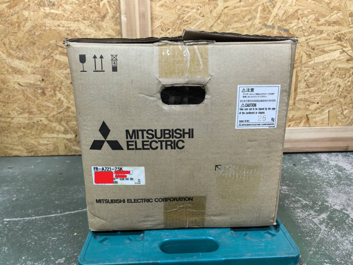 MITSUBISHI FR-A721-7.5K Inverter with Built-in Power Regeneration Function [v1154385129]
