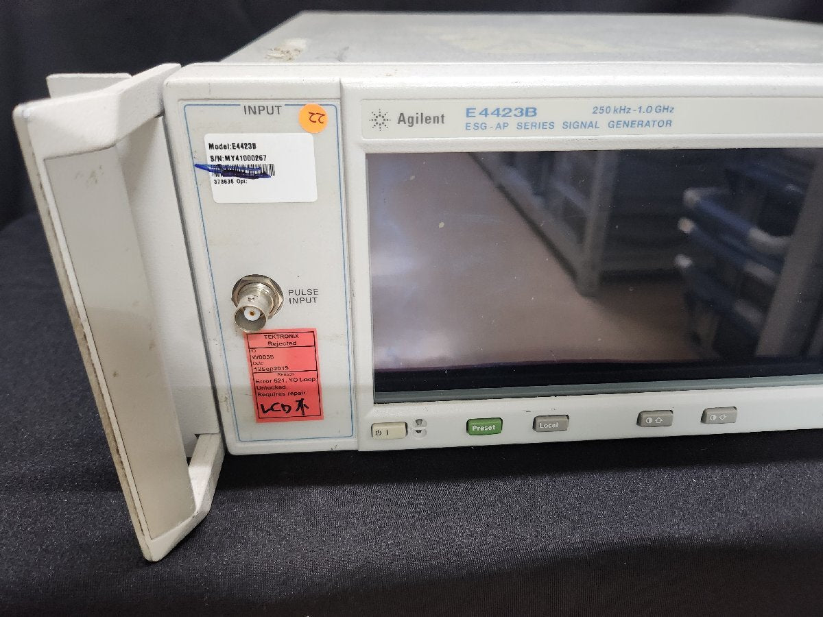 Agilent E4423B Analog RF Signal Generator 250kHz-1GHz [w1157195160]