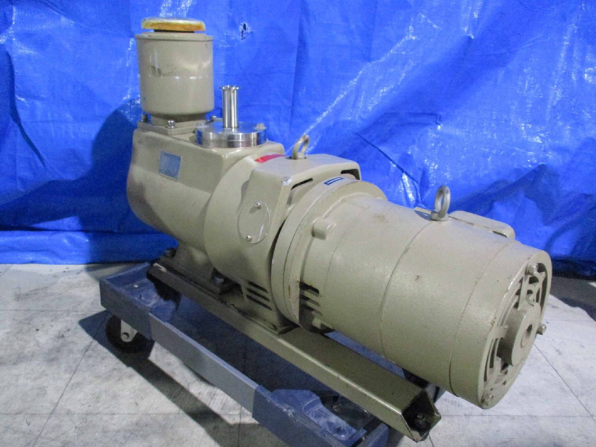 ULVAC D-950DK Oil Rotating Vacuum Pump [w1157457208]