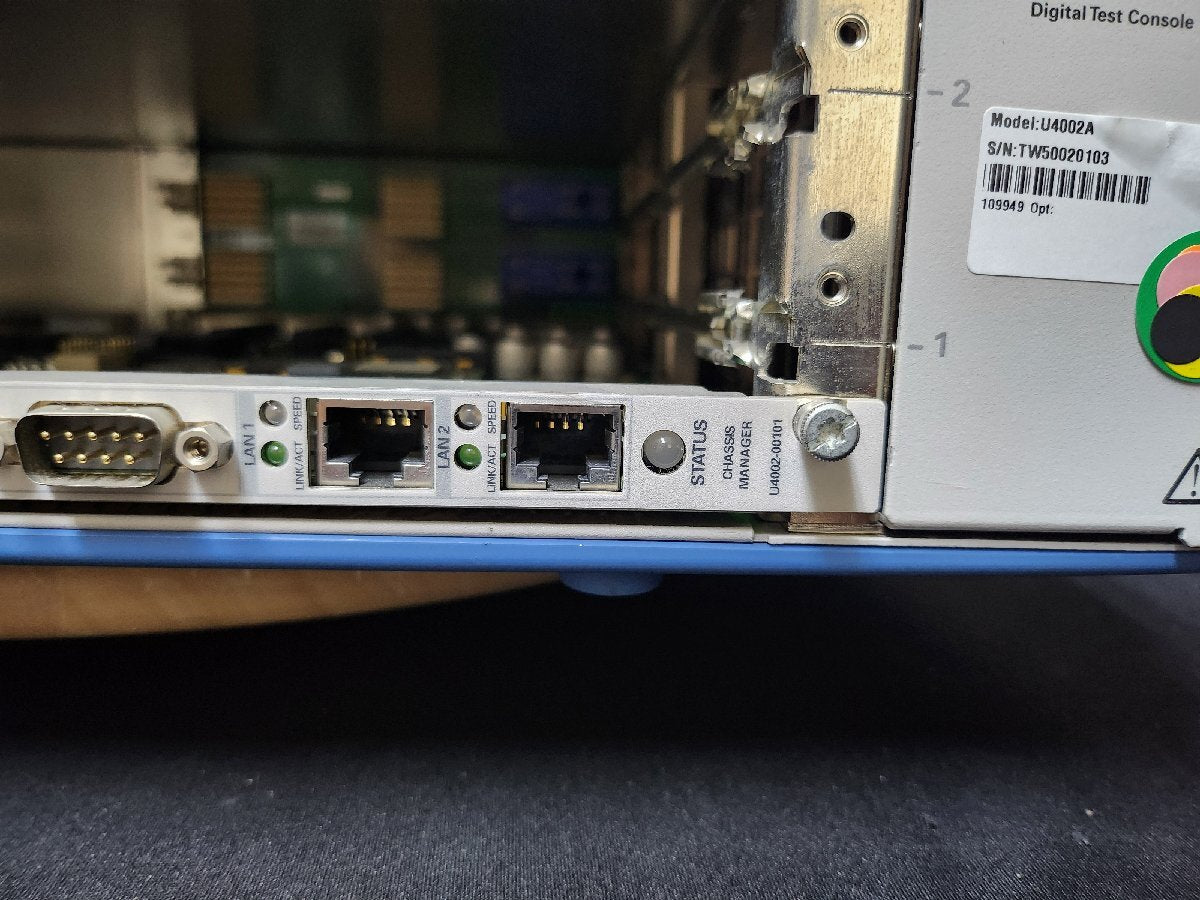 Agilent U4002A Digital Test Console 2-Slot AMP Modular Chassis [v1157977832]